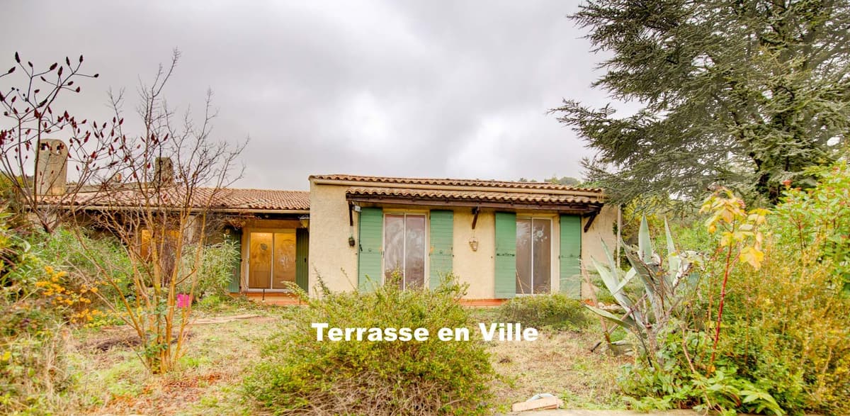 MEYREUIL - MAISON - TERRASSE - JARDIN - 462 000 €