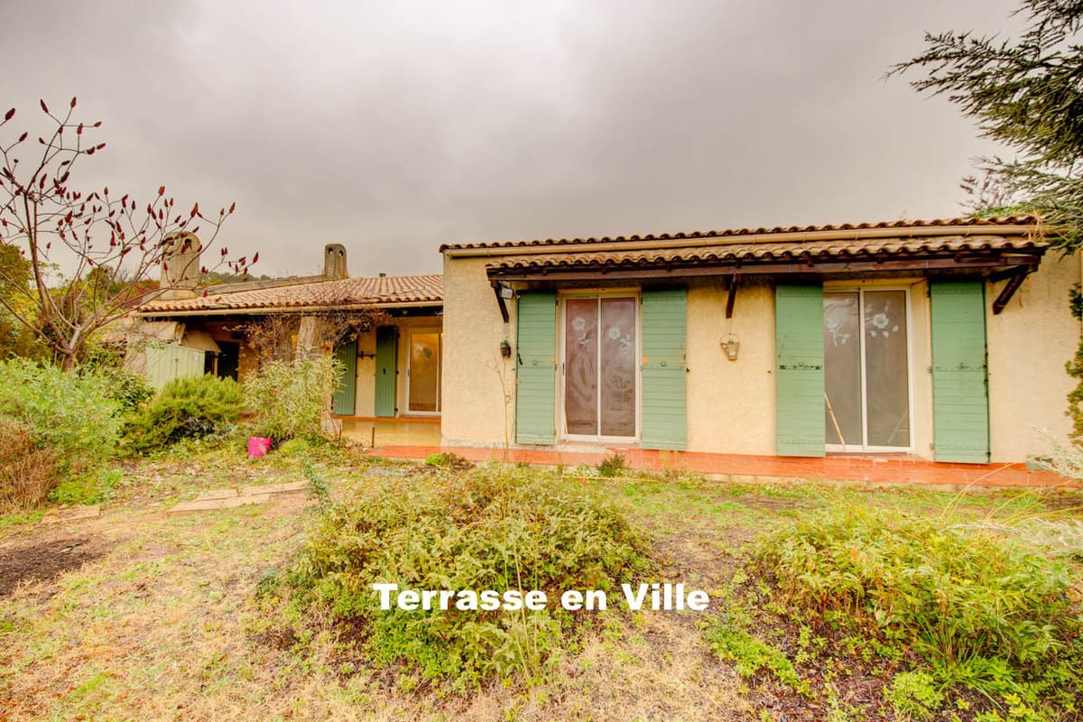 MEYREUIL - MAISON - TERRASSE - JARDIN - 462 000 € - 1