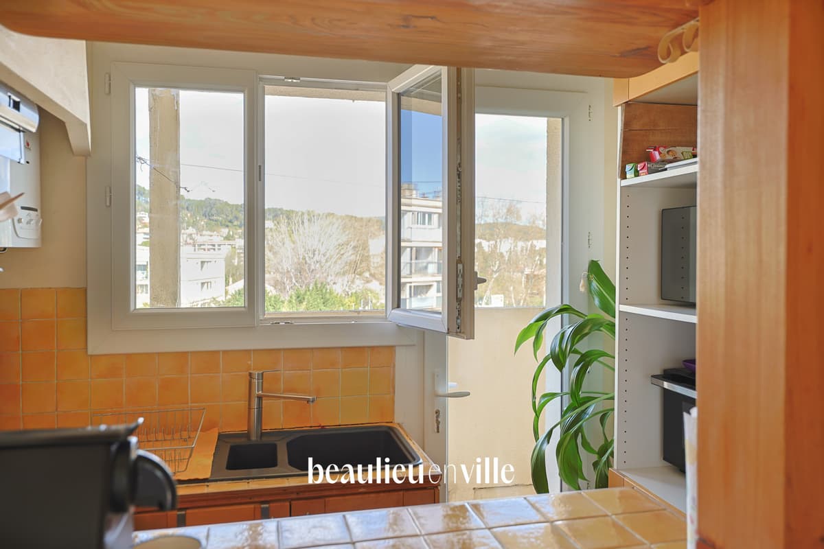 EXCLUSIVITÉ - AIX EN PROVENCE - CENTRE VILLE-APPARTEMENT T3 - BALCON - 65M2 - 295 000€ - 4