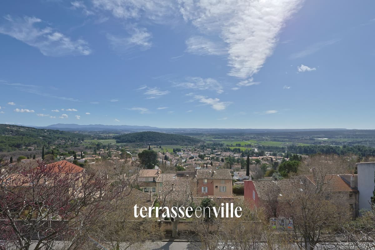 EXCLUSIVITE - EGUILLES - MAISON T6 - TERRASSE - VUE - 945 000 € - 3